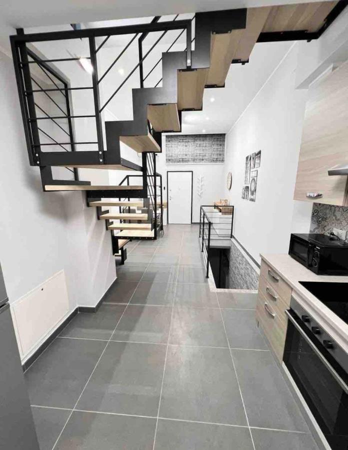Апартаменты Pregevole Duplex A 1 Minuto Dalla Metro Колленьо Экстерьер фото